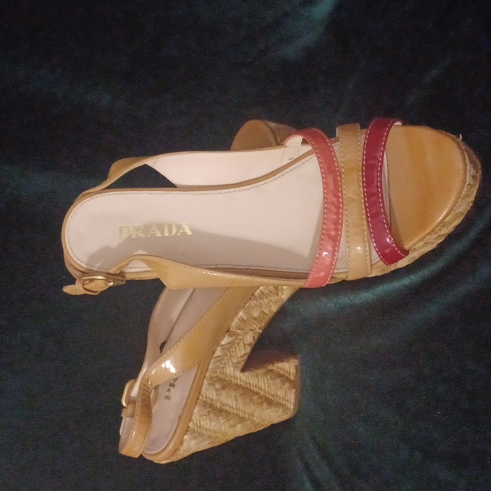 Prada Plataforms , very clean and exelent used condition